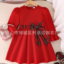 25�����¿�Ůͯ���ʿɰ��ĺ�ɫ����ȹ