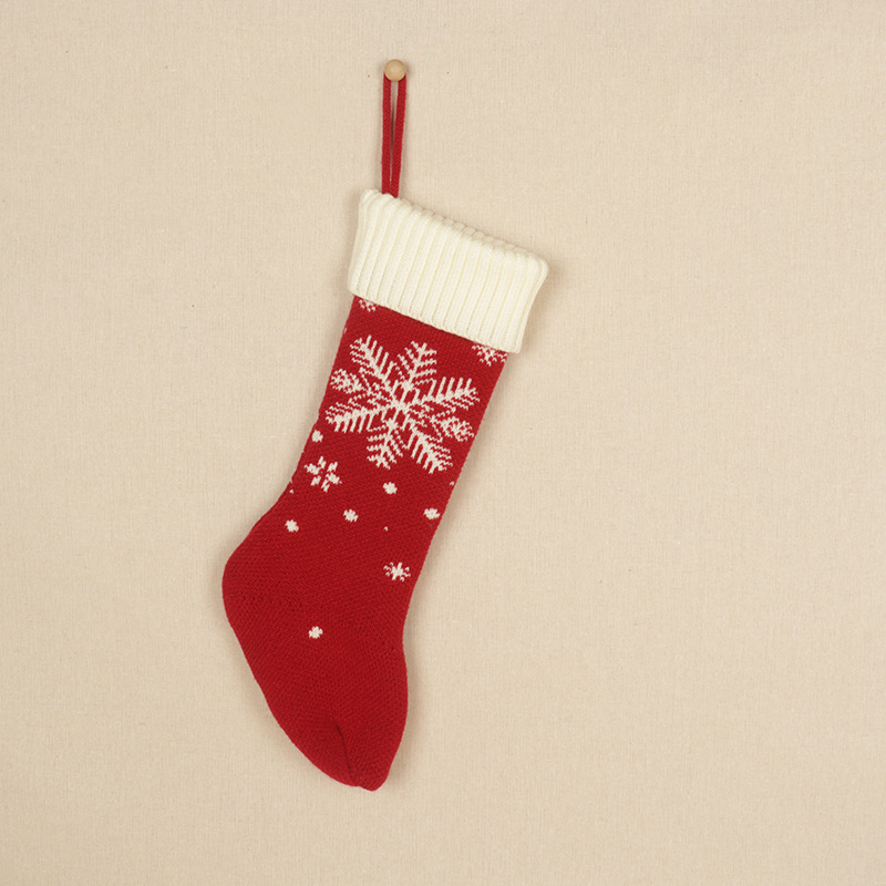 大きいサイズのクリスマスの靴下のキャンディーの袋のシーンは装飾のクリスマスツリーを飾ってニットのプレゼントの袋の贈り物の卸売りを飾ります。|undefined