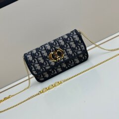 D家包包2025秋季新款时尚大容量单肩斜挎包链条撞色洋气女包潮包