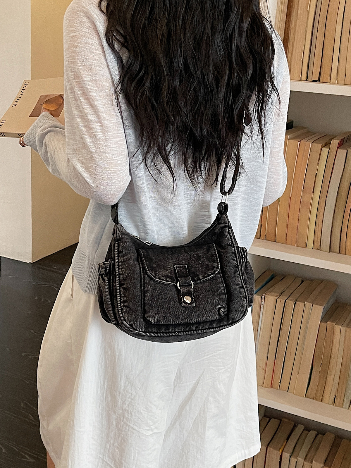 Bolso de denim de gran capacidad para mujeres 2026 nueva tendencia transfronteriza de hombro mochila de mujer viaje ocio bolsa de mano image 3
