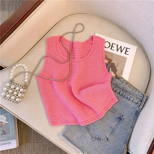 High-end mint-green knitted camisole with spaghetti straps, women's summer edgy short top made from ice-silk fabric