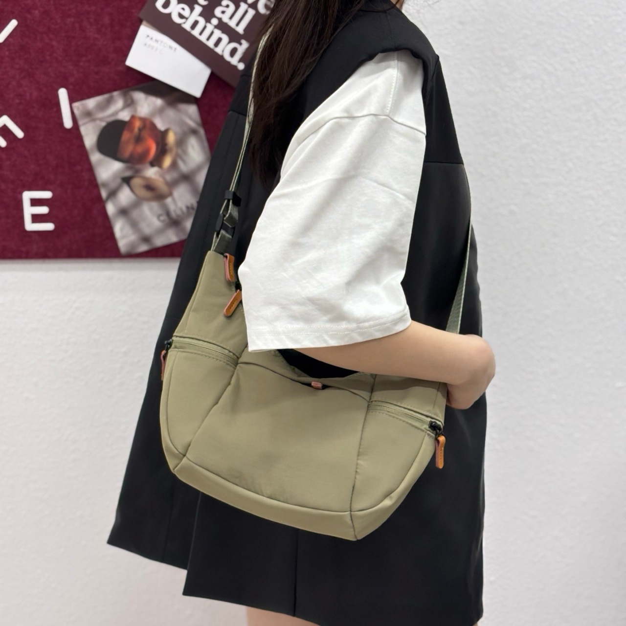 简约时尚饺子包女大容量百搭休闲斜挎包韩版个性小众日系女单肩包