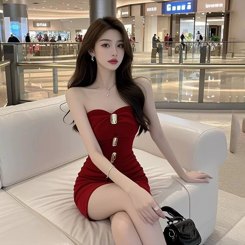 Горячая девушка, сексуальный топ-труба, красное потрясающее платье 2025, летнее облегающее платье в стиле чистой страсти, новое облегающее платье-юбка.