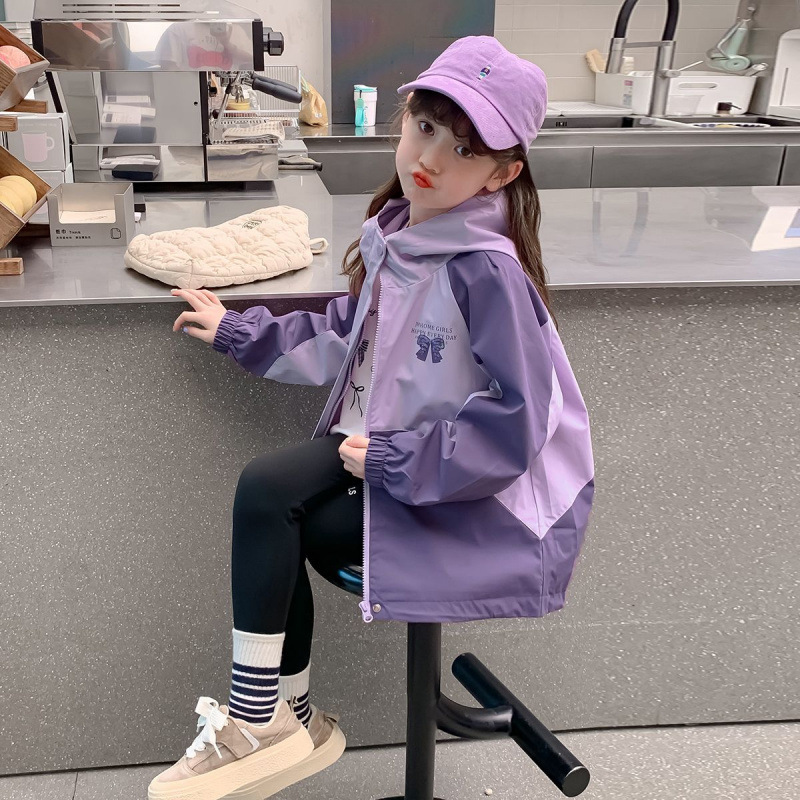 Girl's Charge Clothes Coat Spring and Autumn 2024 New Autumn Girl's Hooded Top Children's Autumn Children's Wear Trench Coat