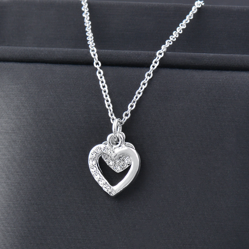 Simple Style Heart Shape Titanium Steel Inlay Rhinestones Pendant Necklace 1 Piece