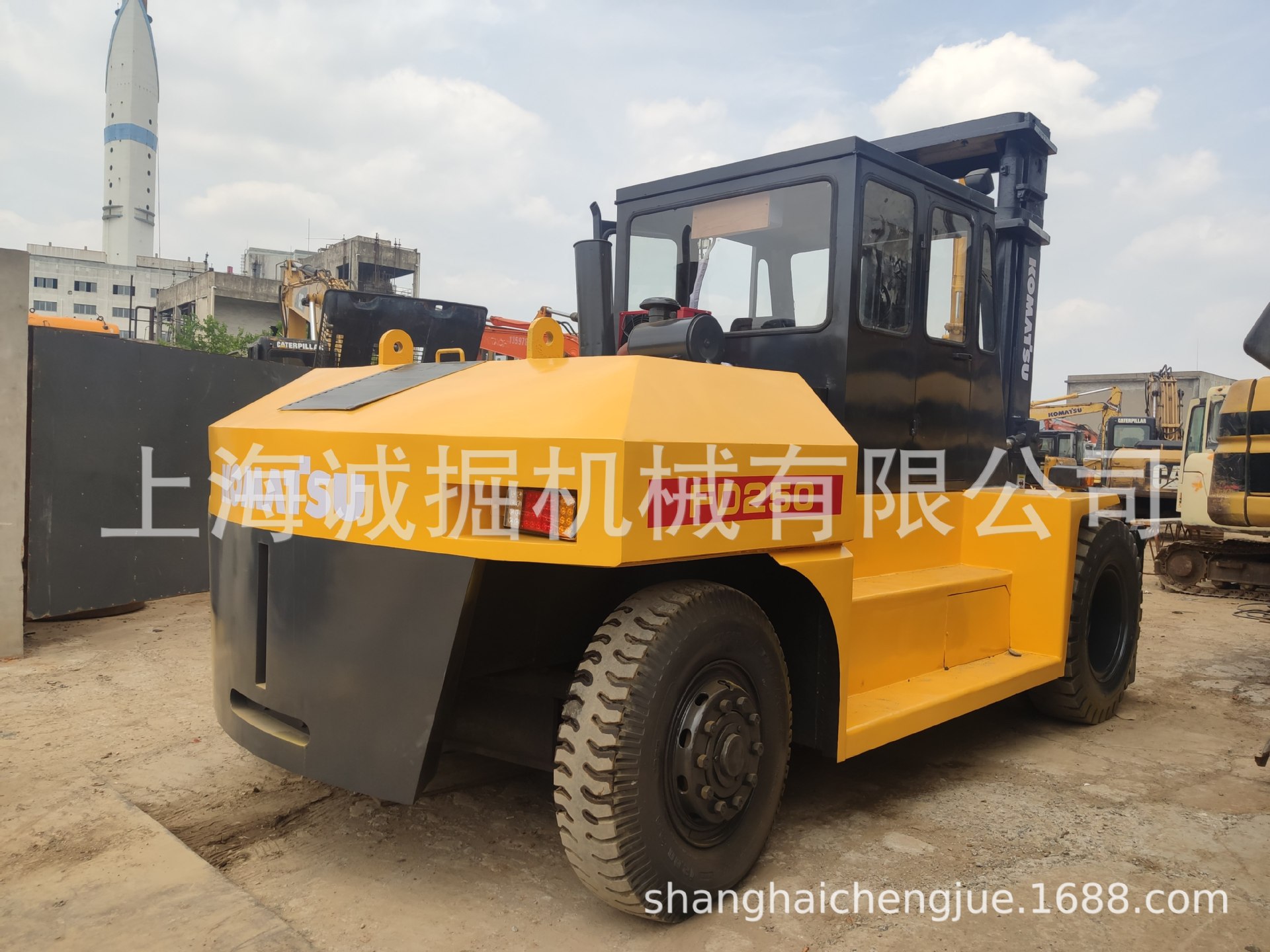 小松20吨叉车 Komatsu 标准配置