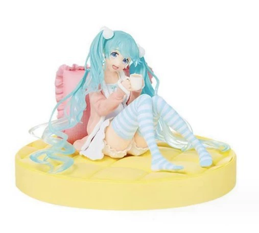 Фигурка Hatsune Miku, ПВХ, ~23 см — варианты Sakura и Cinderella в коробке