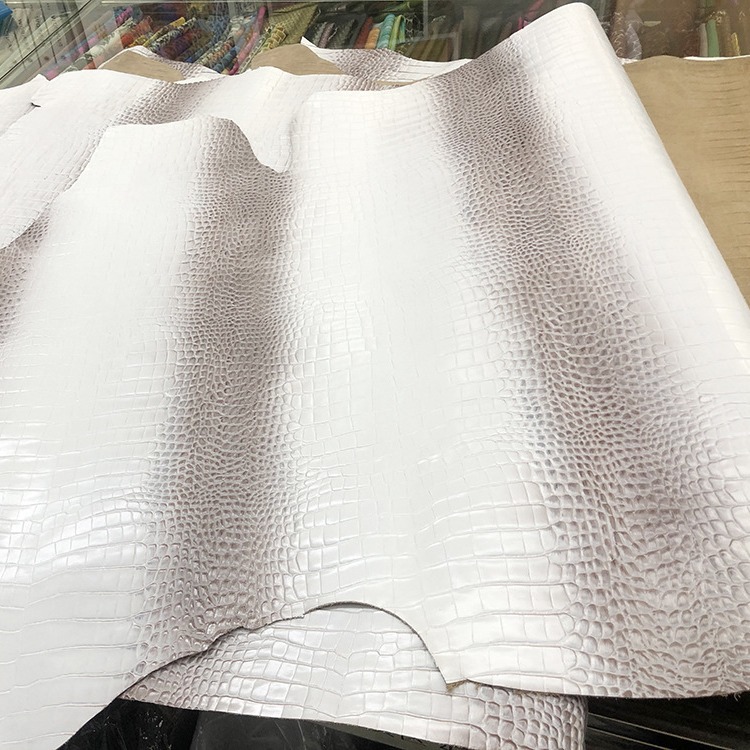 喜马拉雅鳄鱼纹牛皮双色擦色鳄鱼皮包皮料现货