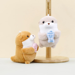 ネット赤の小さいアザラシのペンダントのぬいぐるみの海洋動物のアシカの公の子の包みは飾りの人形のキーホルダーの人形を包みます。
