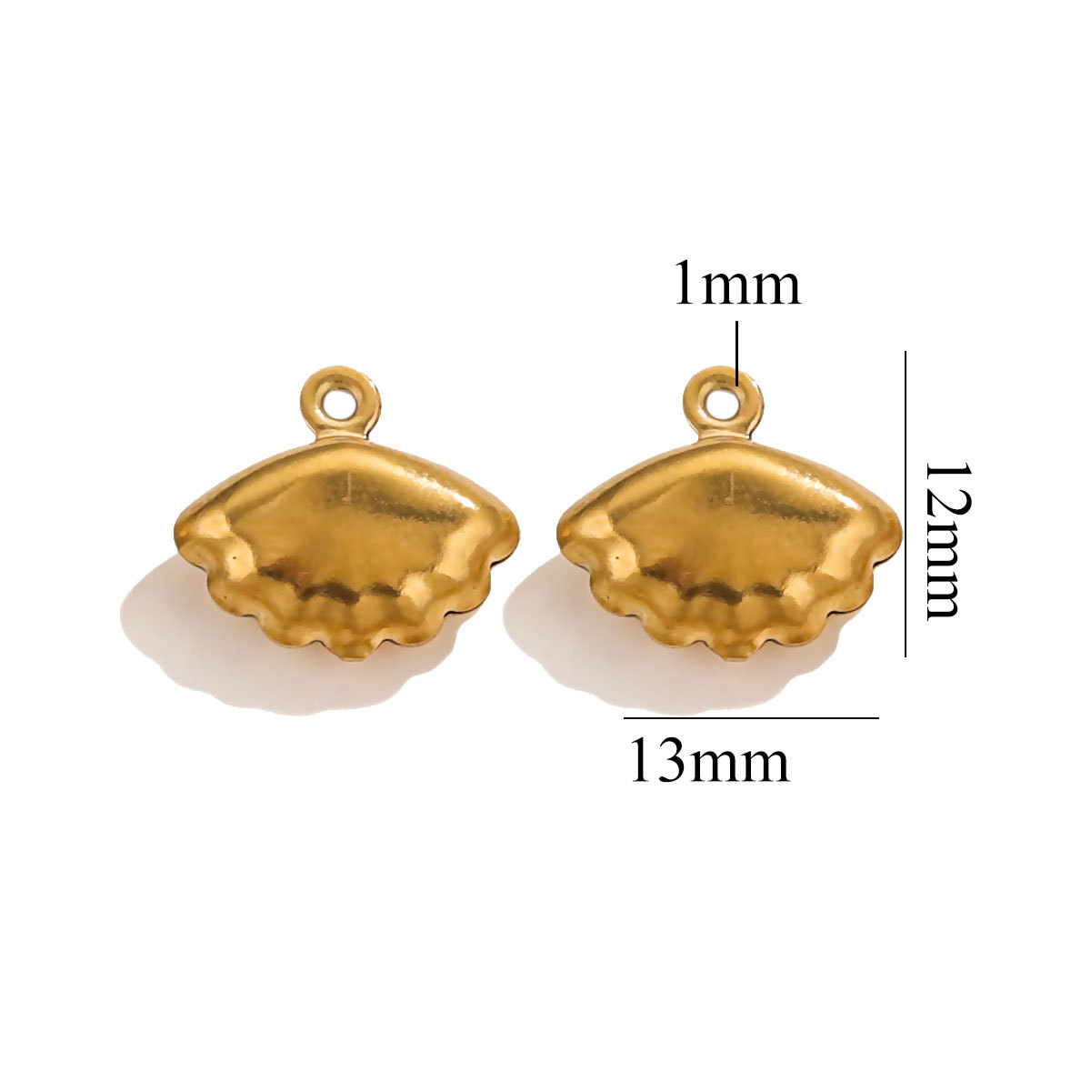 Conchas marinas transfronterizas de acero inoxidable chapado en oro 18K amor pequeño colgante pulsera joyería DIY colgante hecho a mano al por mayor