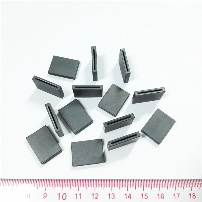 12芯扁平线磁环屏蔽辐射FS20.5X3.5X15-0.8内长16mmPFC排线滤波