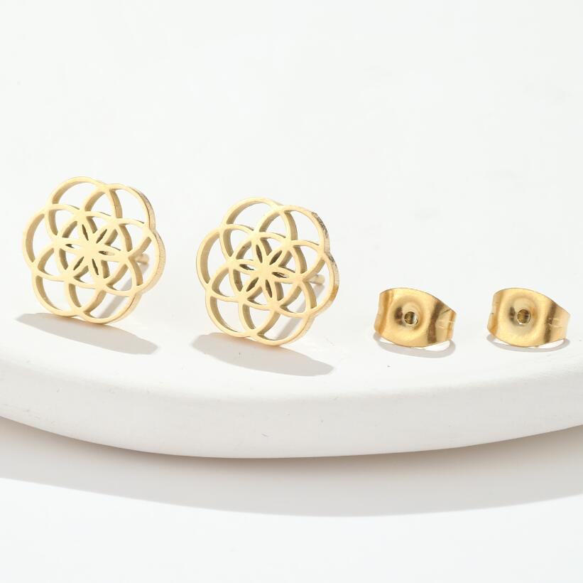 Fashion Flower Stainless Steel Plating Hollow Out Ear Studs 1 Pair