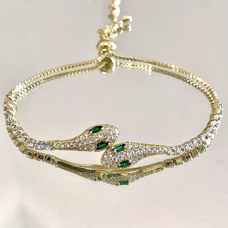 Brazalete de serpiente con circonitas para mujer elegante_voghion.com