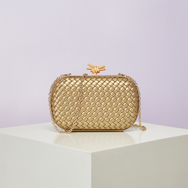 2026 New European and American Style Women's Woven Evening Chain Crossbody Bag Fashionable Clutch Versatile Chain Shoulder Bag 2026 New European and American Style Women's Woven Evening Chain Crossbody Bag Fashionable Clutch Versatile Chain Shoulder Bag