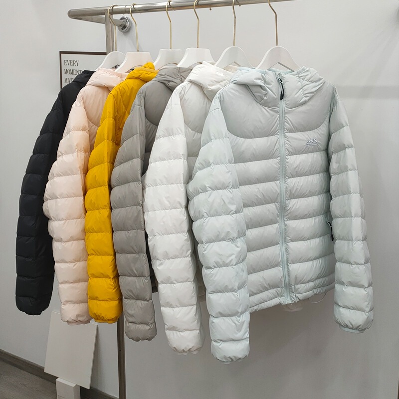 European and American Style Ribbed down Jacket for Women 2025 Autumn and Winter New Fashion Casual Hooded Lightweight Duck down Warm Coat