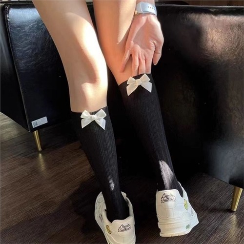 Black and white personality followed by butterfly bow knee-high breathable socks for JK-style cute girls, Instagram slimming, cute stacked socks for women