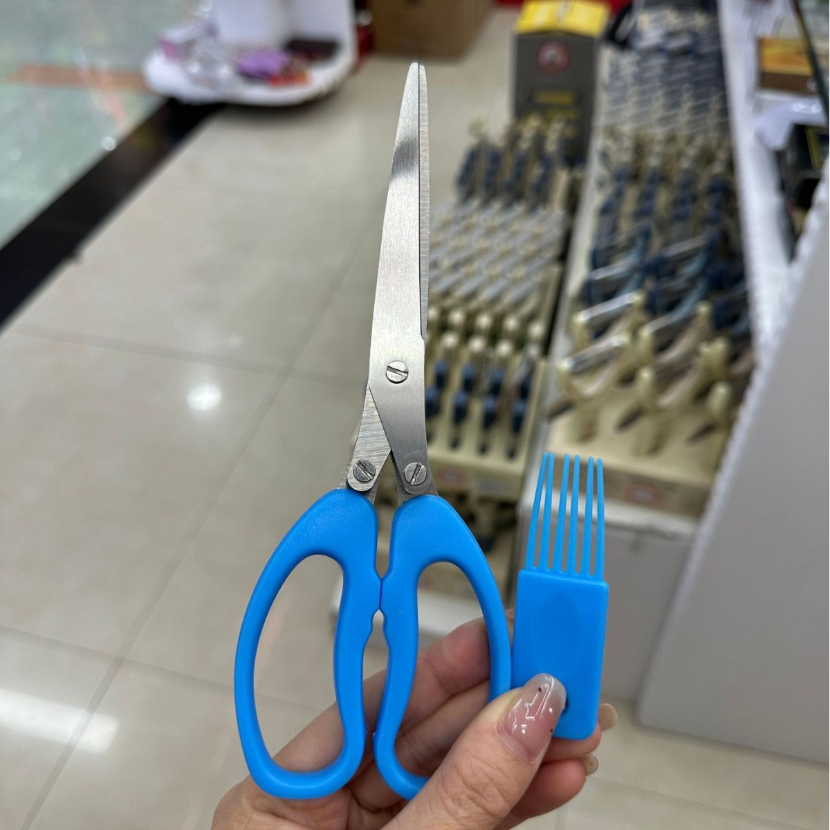 Yongliang Yangjiang de acero inoxidable de grado alimenticio de cinco capas tijeras de cebolla tijeras de cocina domésticas modernas simples de 5 - 10 yuanes