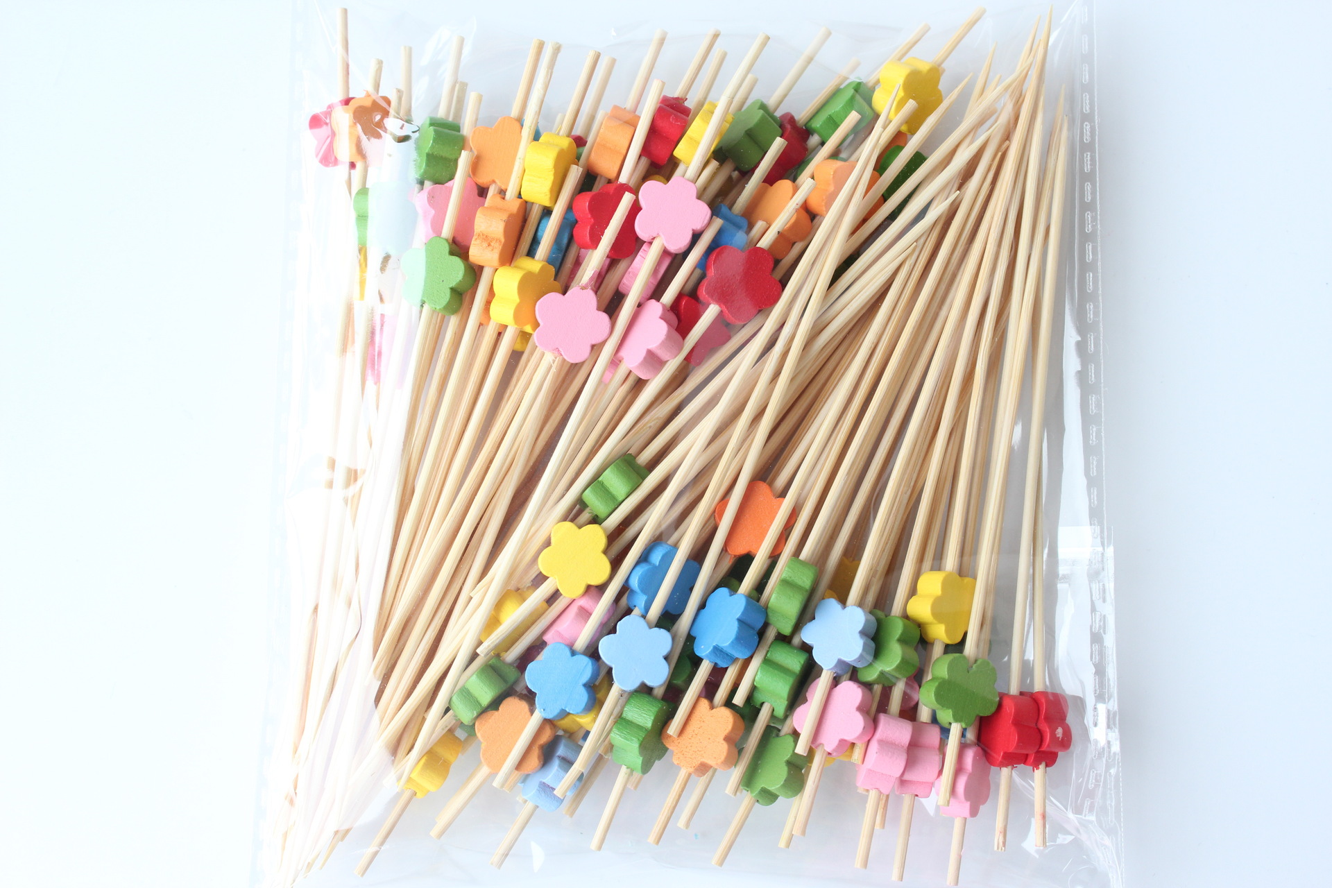 Directo de fábrica al por mayor colorido ciruela flor desechable palo de fruta palo de bambú tenedor de fruta creativo sándwich palo de fruta enchufe