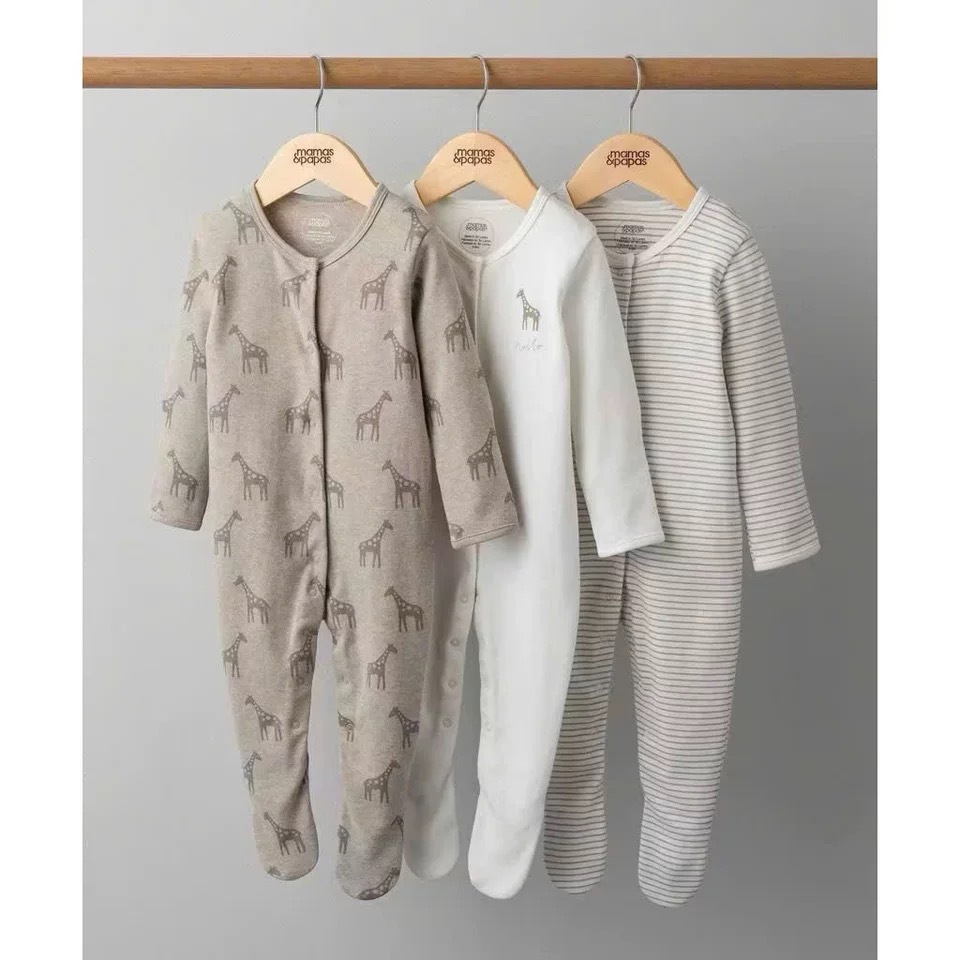 外国貿易の子供服春秋タイプの赤ちゃんのワンピースの長袖は足を包んでパジャマの新入生の赤ちゃんのプレゼントの箱を登ります。