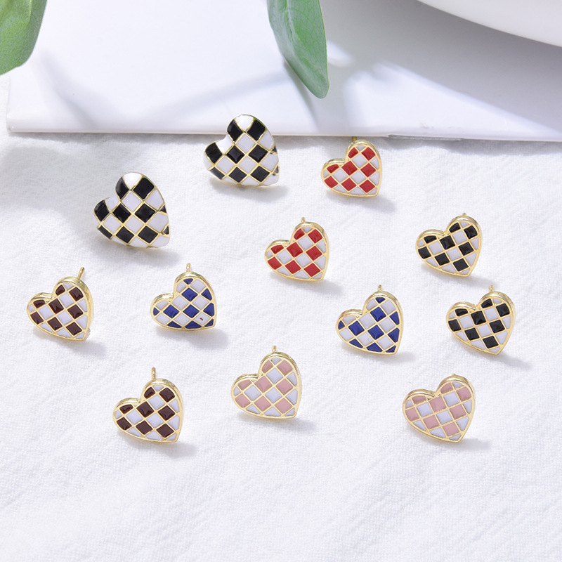 Korean fashion popular peach heart earrings lattice color earrings