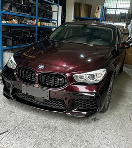 BMW 5 Seriyası GT F07 M8 üslubunda geniş kuzov ön bamper barmaqlığı
