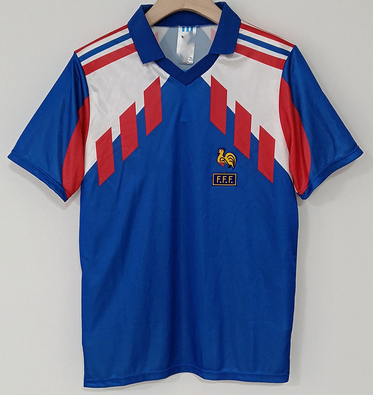 クラシックレトロホーム＆アウェイブラジルフランスイタリアスペイン代表サッカー半袖スポーツTシャツシリーズ|undefined