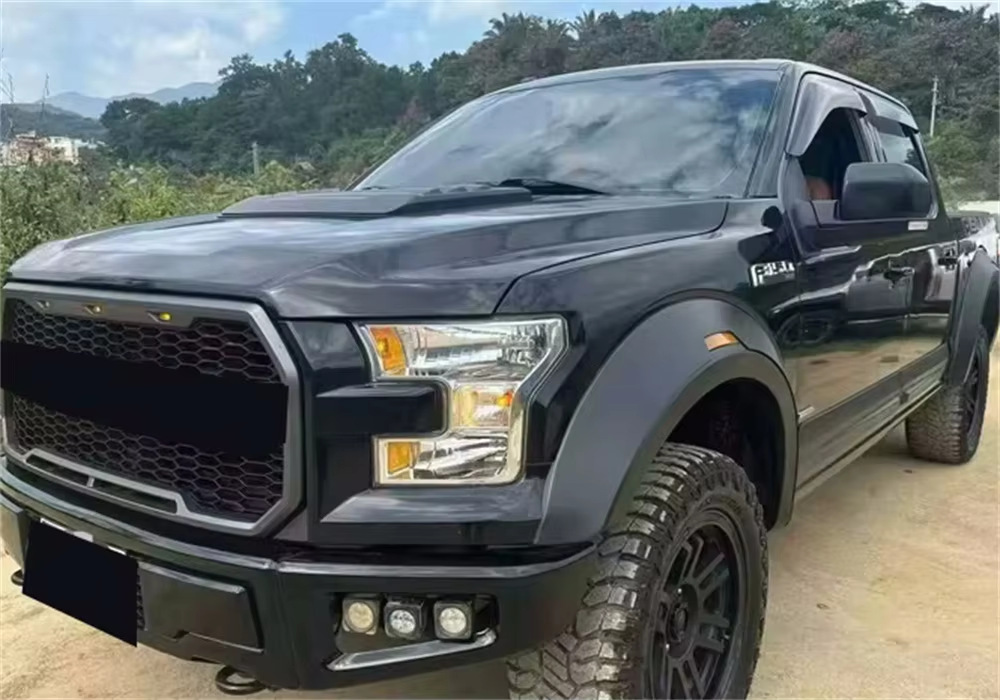 Suitable for Ford F150 2015-2017, wheel arches with reflective markings, widened Raptor pickup truck off-road anti-collision modification