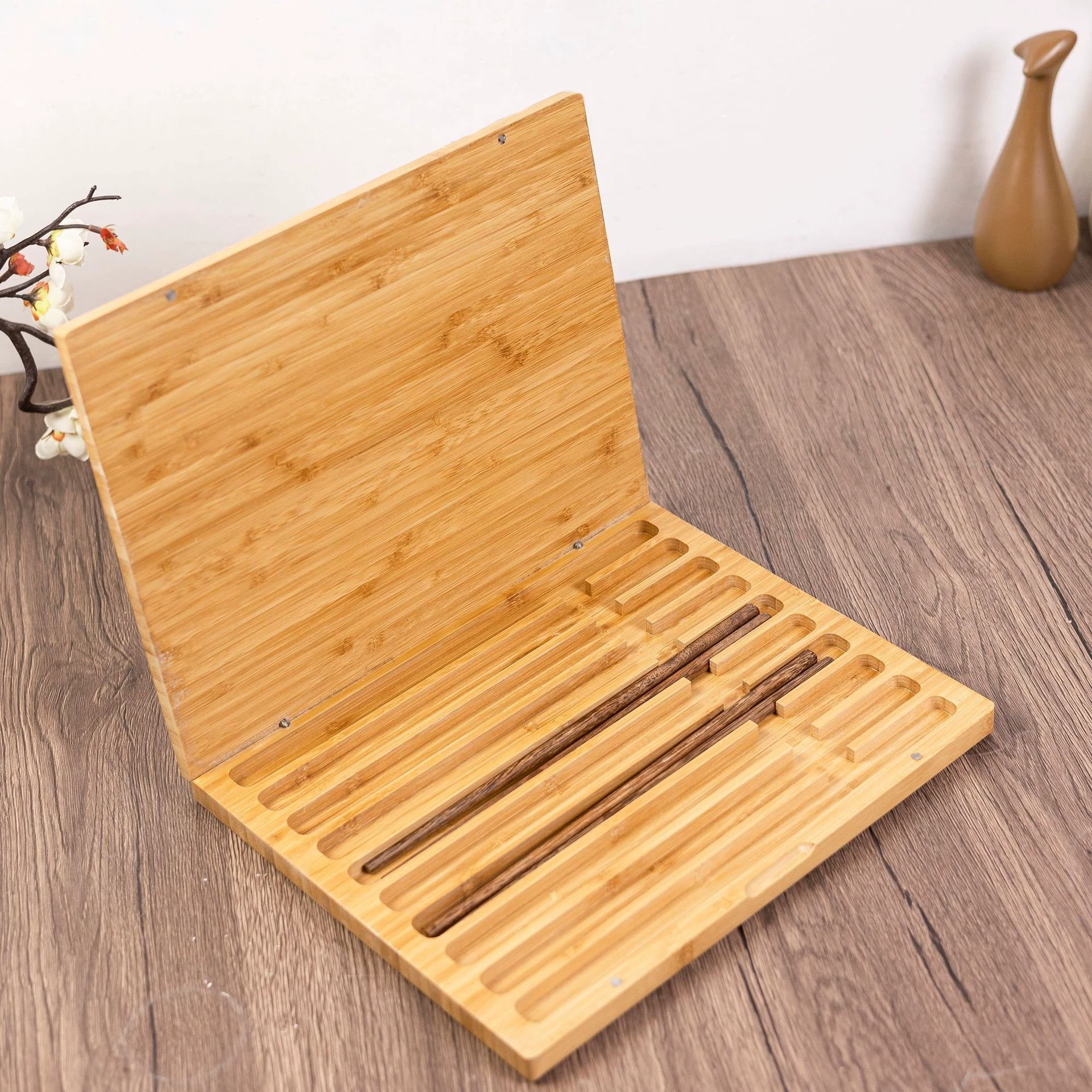 Набор бамбуковых палочек для еды, подарочная коробка для высококачественной бамбуковой посуды, сувенир для отеля, можно выгравировать логотип, портативная коробка для бамбуковой посуды на открытом воздухе