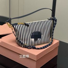 25¿ͬlyĸײɫOӋбhoboŮ