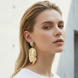 项链;耳钉;耳环