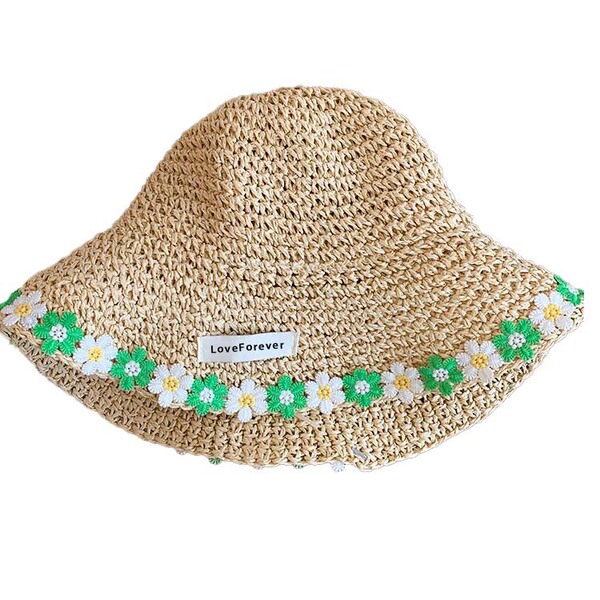 Beach sun hat solar-powered
