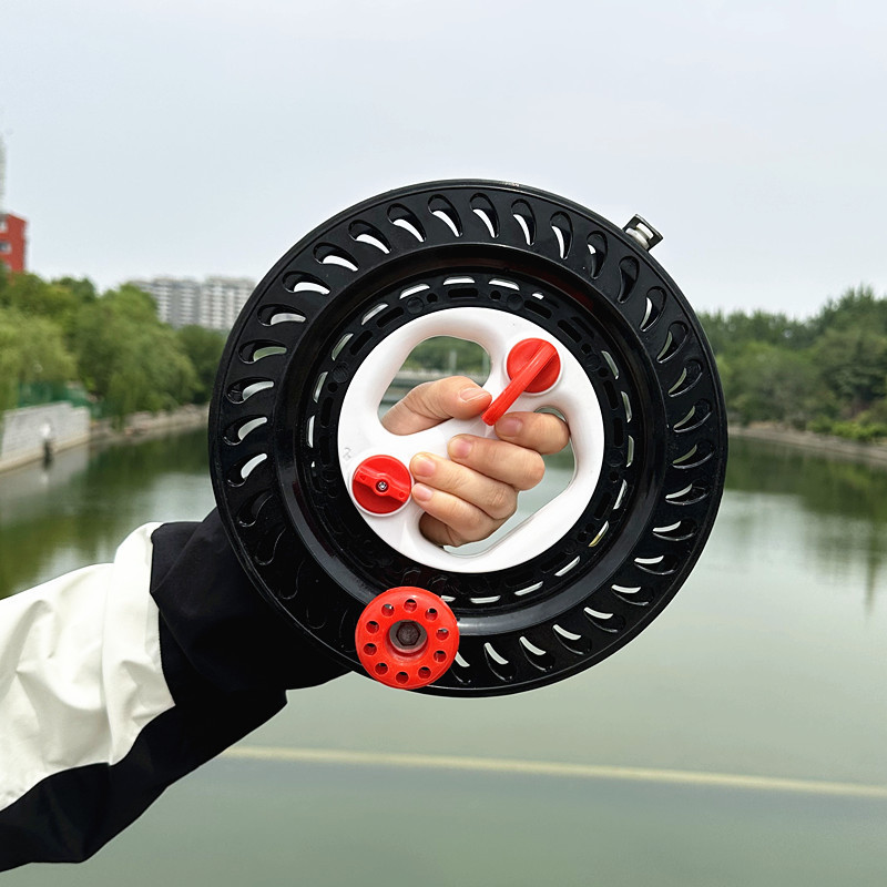 凧糸のルーレットの釣り手はベアリングのブレーキを逆さまにしないようにします。|undefined