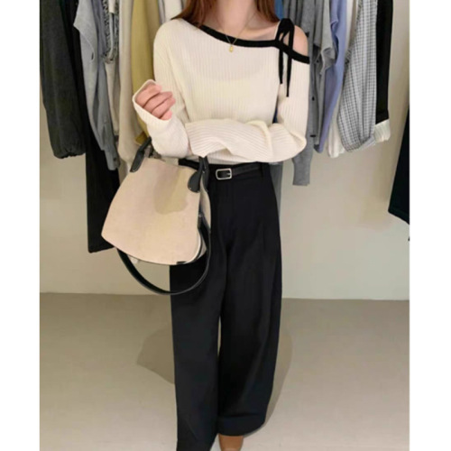 Korean-style minimalist gentle temperament off-shoulder knit sweater for women, European version 2025 early autumn new slimming women