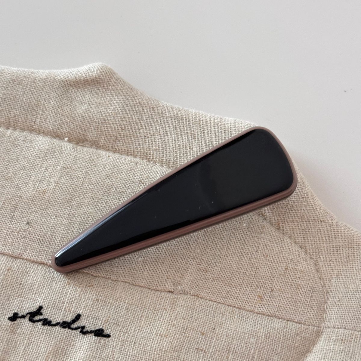 12g Weight Hair Clip Hair Accessories Type 1 Piece Quantity Alloy, Acetic acid sheets Material Triangle, Oval Pattern Women's Gender Coffee, Black Color Women's Side Hair Clip With Tassel Alloy Hair Clip Oval Duckbill Shape Hair Accessory Hair Clip 11