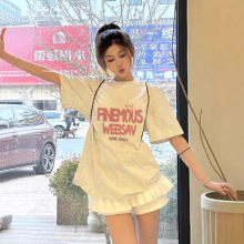 ����T��Ů�ļ��¿���ĸӡ��С���Ӫ��؄e��������ϵ�L���e���L��