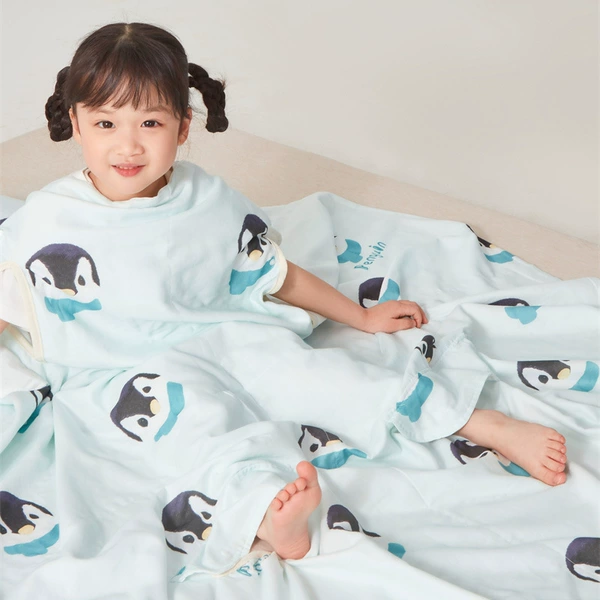 Class A cotton four-layer gauze anti-kicking quilt - cute little penguin