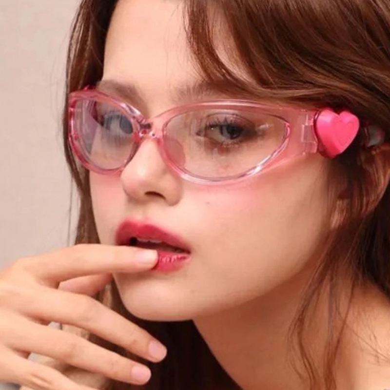 Sunglasses Classification Ac, UV400 Protection Lens Material Personality Punk Street Heart Shape Ac UV400 Protection Special-Shaped Mirror Full Frame Women's Sunglasses