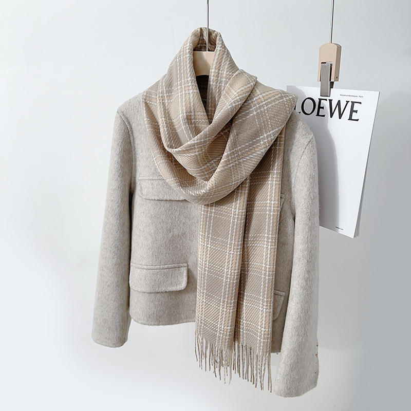 Otoño y invierno nuevo estilo de cachemira a cuadros bufandas de hombro para mujeres japonesas y coreanas universidades anti-viento frío caliente moda buñuelo universal