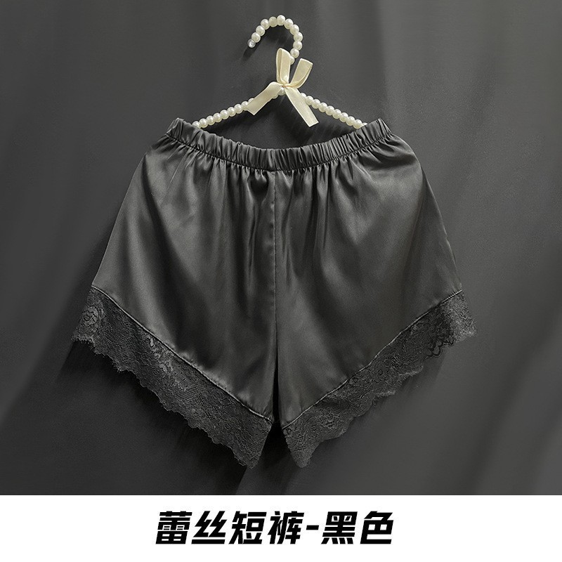 검은 색 반바지