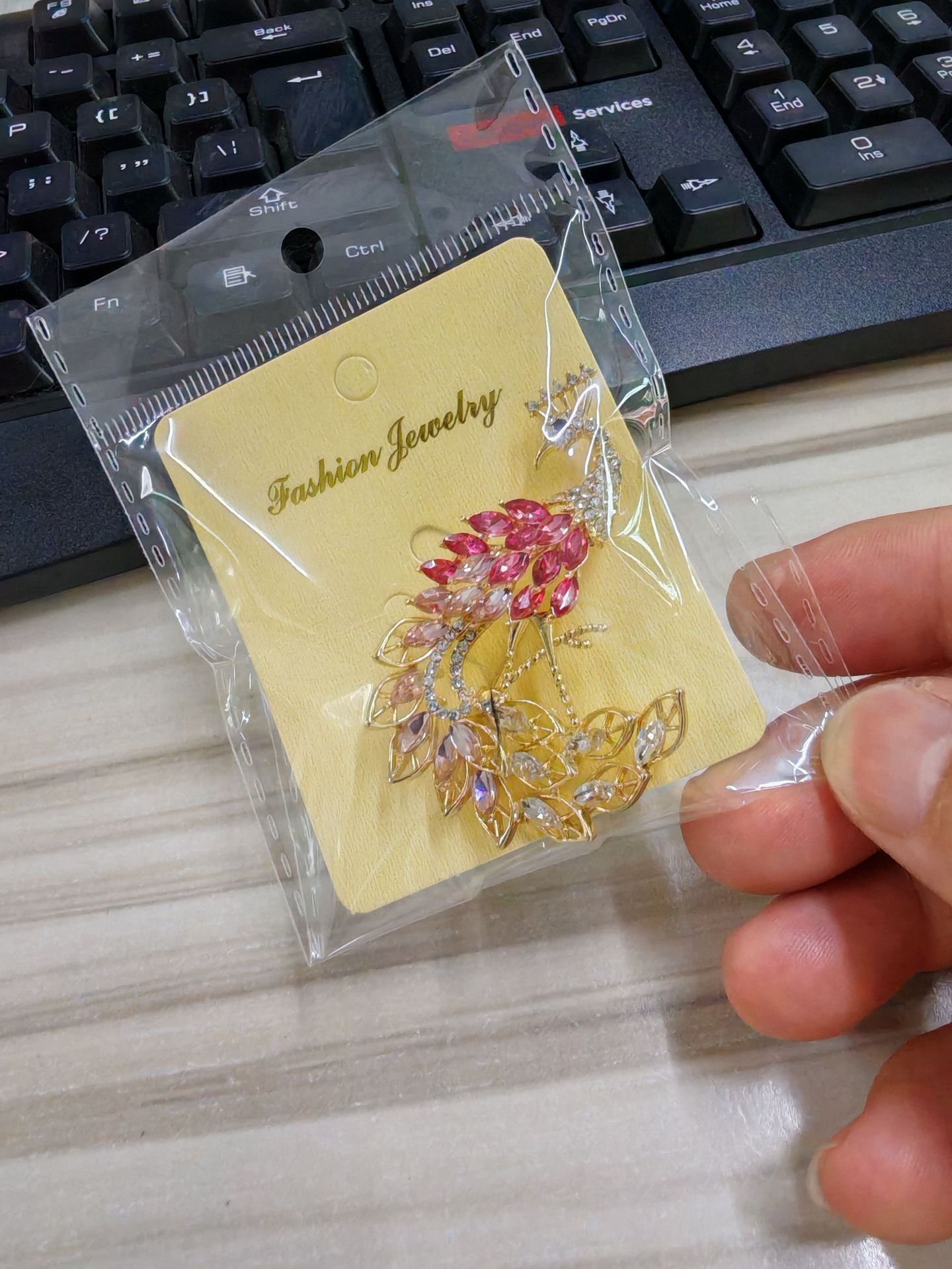 Gradient enamel peacock brooch, a sophisticated and unique accessory for women, perfect for pairing with high-end suits and formal dresses