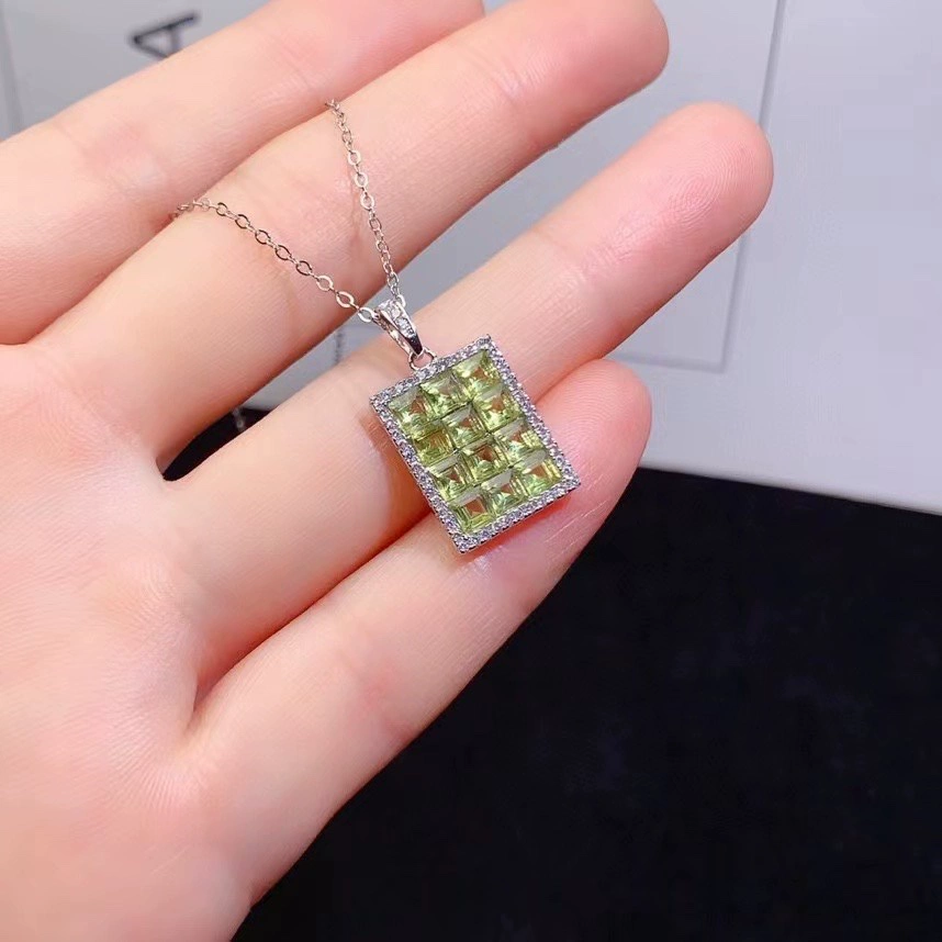 S925 Серебряный инкрустированный натуральный оливин ретро прямоугольный кулон Caibao минималистский модный основной камень 3*3