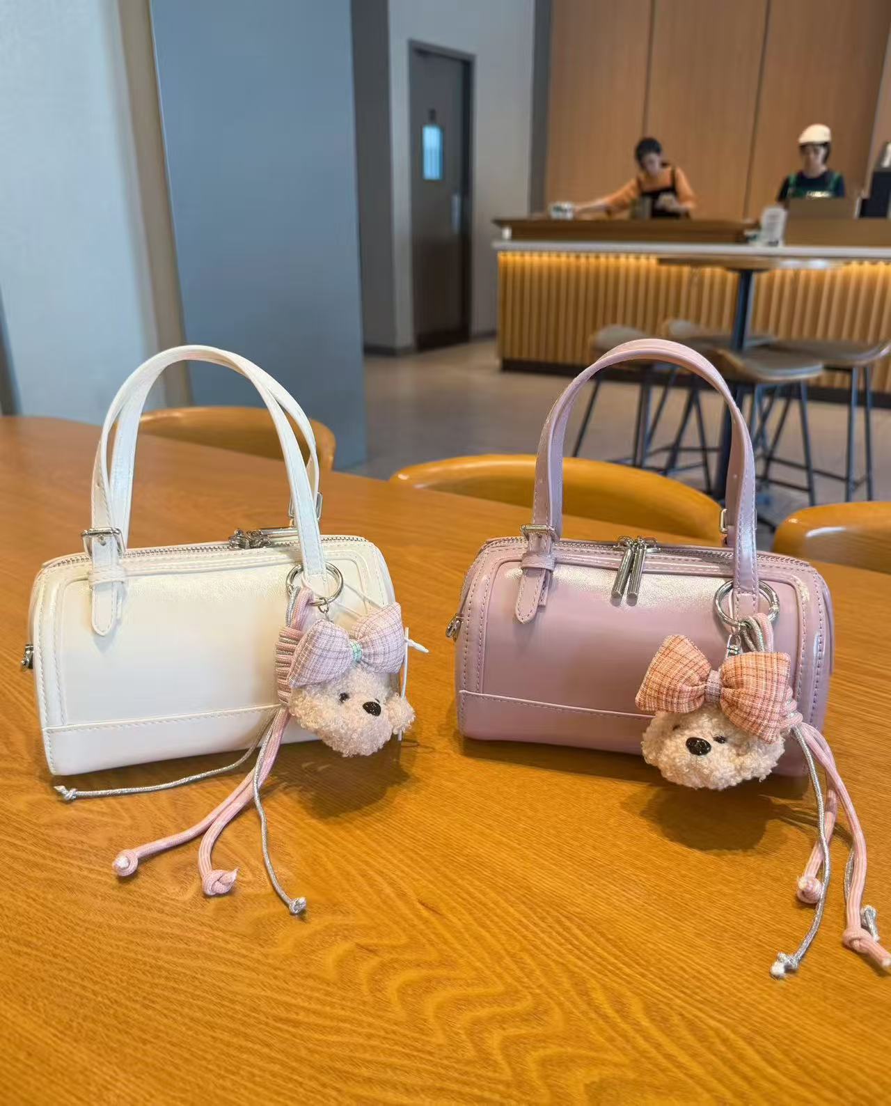 Women's Shoulder Bag Genuine Leather Pillow Bag Designer Style_voghion.com
