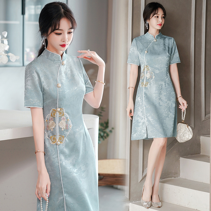 2025 Summer New Large Size Ethnic Style Elegant Retro Improved Cheongsam Short-Sleeved Floral Embroidered Dress for Women 2025 Summer New Large Size Ethnic Style Elegant Retro Improved Cheongsam Short-Sleeved Floral Embroidered Dress for Women