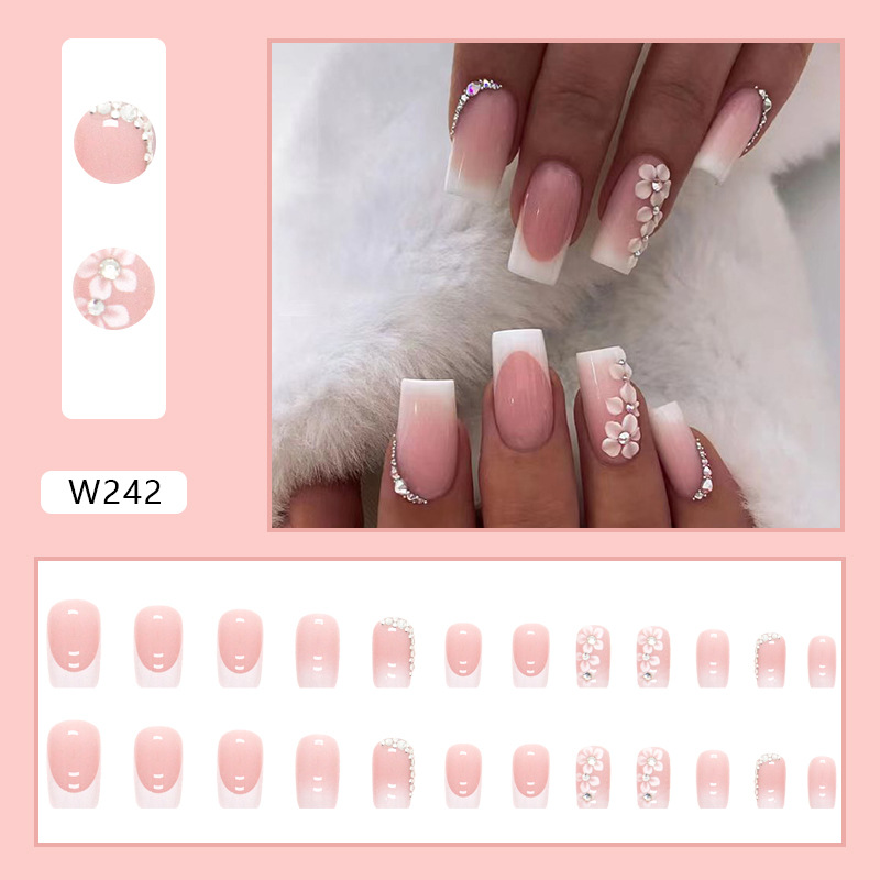 Stylish Press-on Nails Whitening Effect False Nails 24 Pieces Set_voghion.com