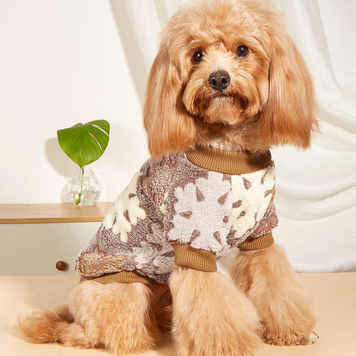 Christmas Snowflake Sweater lovely Chaopai Kitty clothes wholesale Cold proof keep warm Plush Autumn and winter Dogs Pets clothes