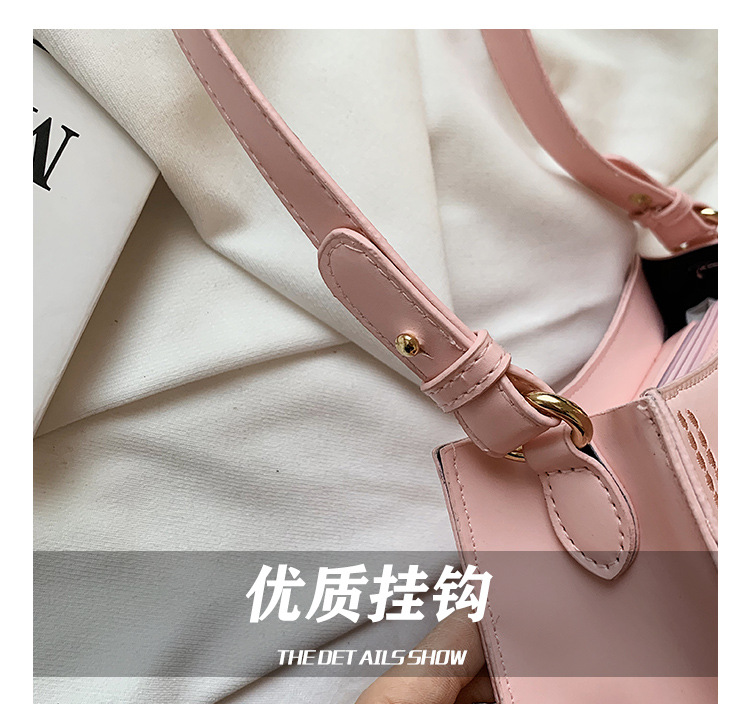 Simple Urban Fashion One-shoulder Underarm Handbag display picture 8
