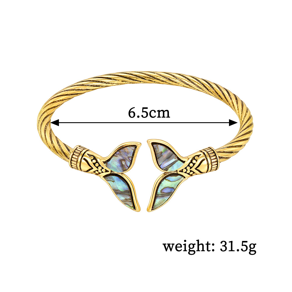 2021 Nuevo Producto Transfronterizo Estilo Caliente Collar De Sirena Pulsera De Giro Anillo De Aleación De Concha De Moda display picture 4