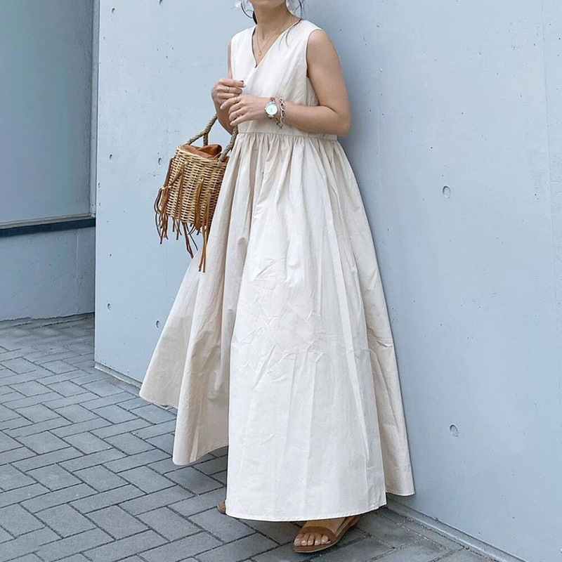 [Paris Show] Japanese and Korean Explosions Elegant Women's dress Simple and Simple Korean Sleeveless V-neck A- line Skirt