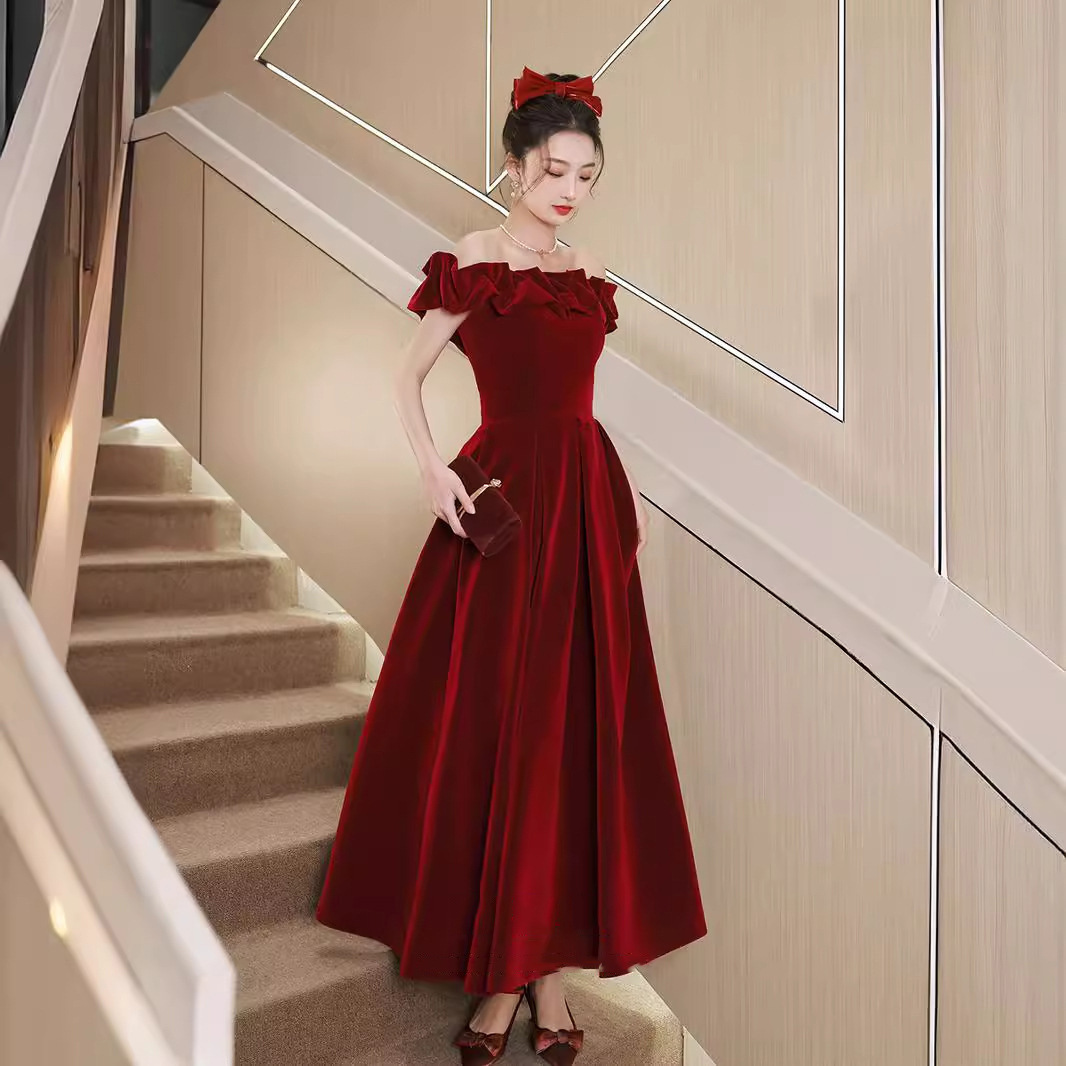 Burgundy One-Shoulder Evening Dress, Bride's Engagement Banquet Dress, Feminine, Elegant and High-End Dress, Toast Dress