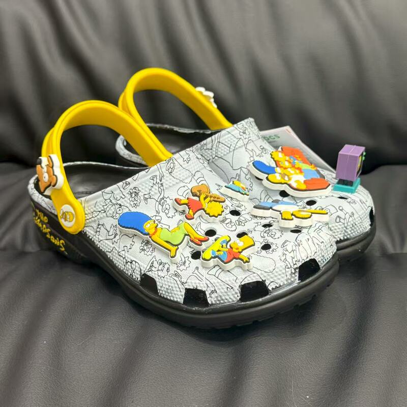 Cross-Style Simpsons Crocs Summer Breathable Trendy Non-Slip Beach Sandals